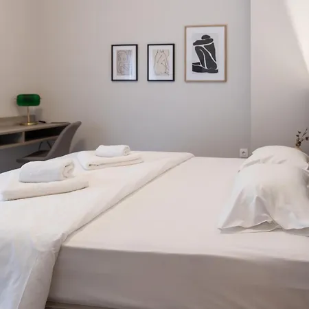 Urban Hub - Downtown - Balcony - 200mbps - Netflix - Ac 테살로니키