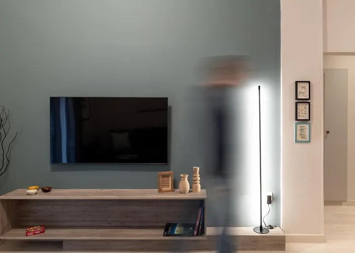 Urban Hub - Downtown - Balcony - 200mbps - Netflix - Ac Apartman Szaloniki