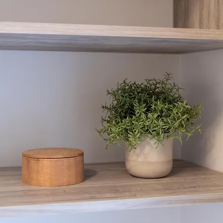 Urban Hub - Downtown - Balcony - 200mbps - Netflix - Ac *