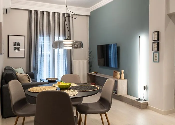 Urban Hub - Downtown - Balcony - 200mbps - Netflix - Ac * Tesalónica