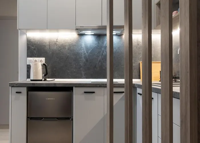 Urban Hub - Downtown - Balcony - 200mbps - Netflix - Ac Tesalónica