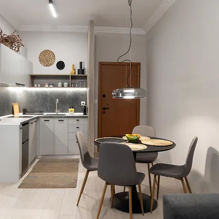 Urban Hub - Downtown - Balcony - 200mbps - Netflix - Ac Apartment Thessaloniki