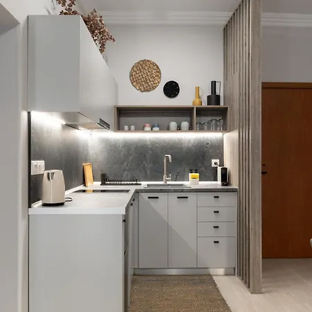 Apartment Urban Hub - Downtown - Balcony - 200mbps - Netflix - Ac Thessaloniki
