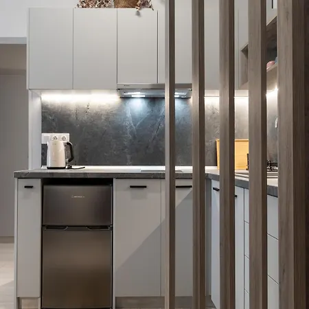 Urban Hub - Downtown - Balcony - 200mbps - Netflix - Ac Thessaloniki