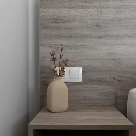 Apartment Urban Hub - Downtown - Balcony - 200mbps - Netflix - Ac