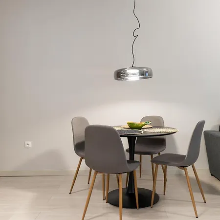 Apartment Urban Hub - Downtown - Balcony - 200mbps - Netflix - Ac *