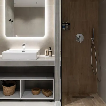 Urban Hub - Downtown - Balcony - 200mbps - Netflix - Ac Apartment